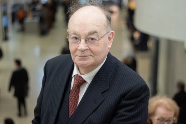 Oscail an phortráid